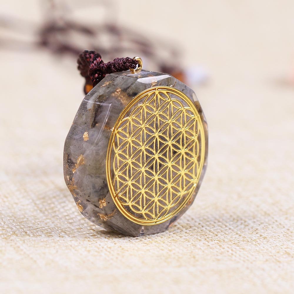 - Collier pendentif orgonite anti onde Labradorite Fleur de vie - Accessoires de yoga, vêtements et tapis de yoga au naturel