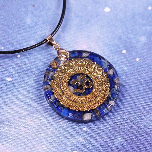 - Collier pendentif orgonite anti onde Lapis Lazuli Mandala Om - Accessoires de yoga, vêtements et tapis de yoga au naturel
