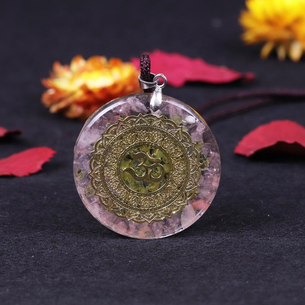 - Collier pendentif orgonite anti onde Quartz rose Mandala Om - Accessoires de yoga, vêtements et tapis de yoga au naturel