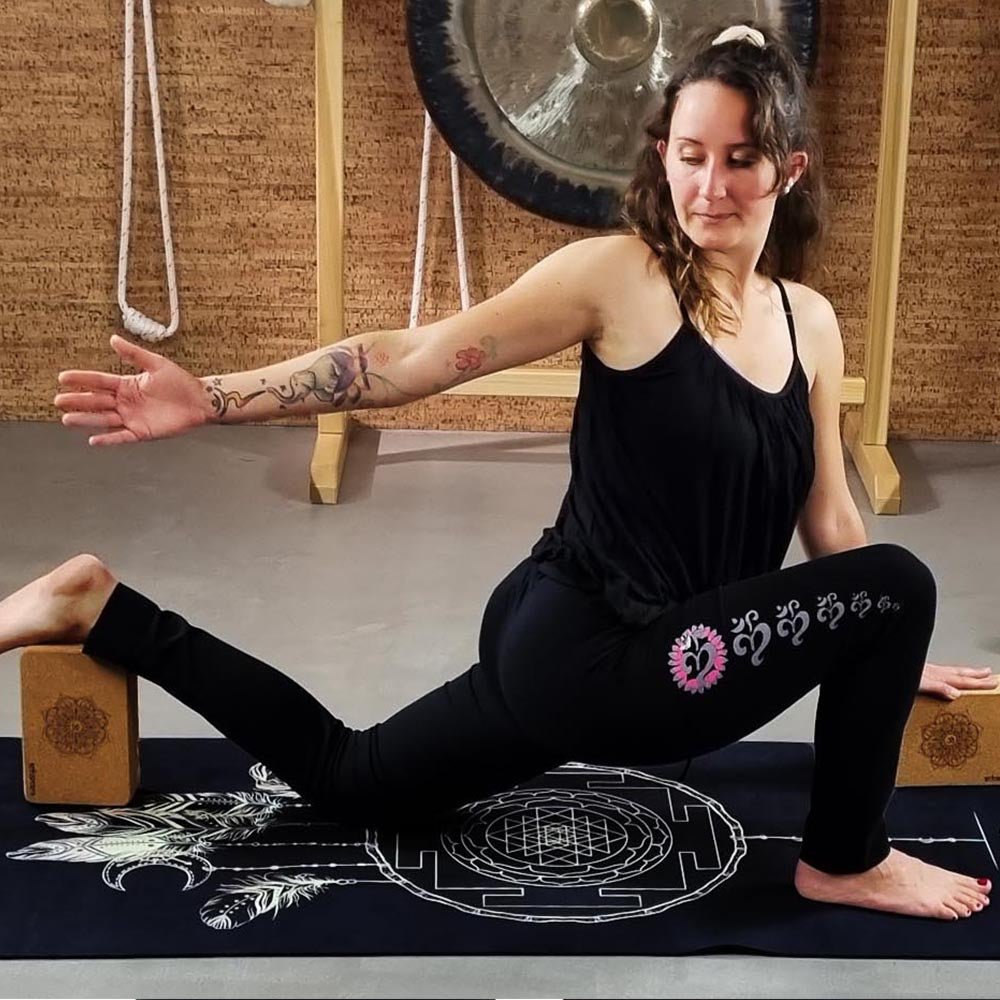 XS - Legging yoga femme long, taille haute, noir, motifs Om peints à la main - Accessoires de yoga, vêtements et tapis de yoga au naturel