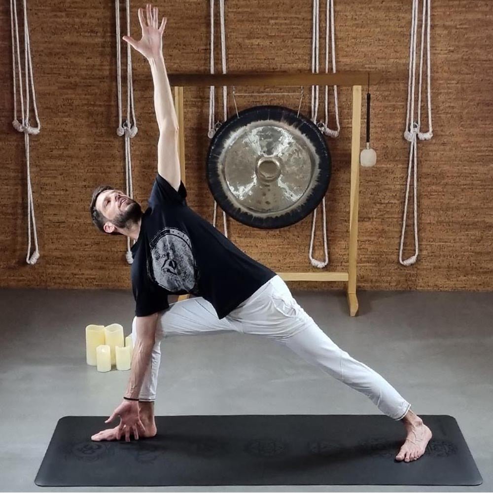 S/M - Pantalon de Yoga homme Slim Fit Blanc - Tatouage sacré - Kundalini - Accessoires de yoga, vêtements et tapis de yoga au naturel