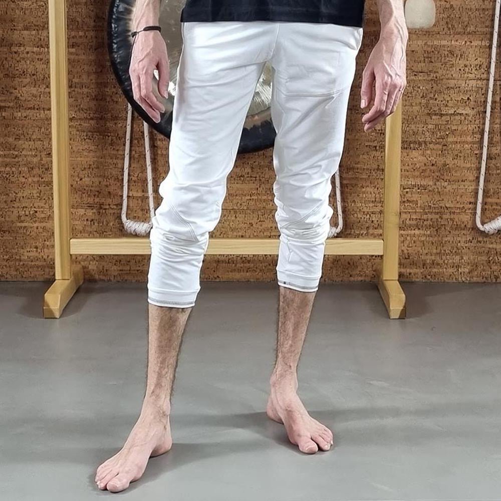 S/M - Pantalon de Yoga homme Slim Fit Blanc - Tatouage sacré - Kundalini - Accessoires de yoga, vêtements et tapis de yoga au naturel