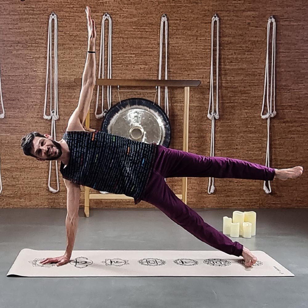 S/M - Pantalon de Yoga homme Slim Fit Prune - Accessoires de yoga, vêtements et tapis de yoga au naturel