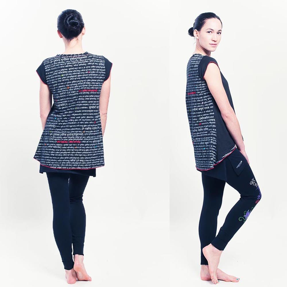 Taille unique XS à M - T-shirt de yoga femme coton biologique - Tryambakam mantra imprimé et brodé - Accessoires de yoga, vêtements et tapis de yoga au naturel